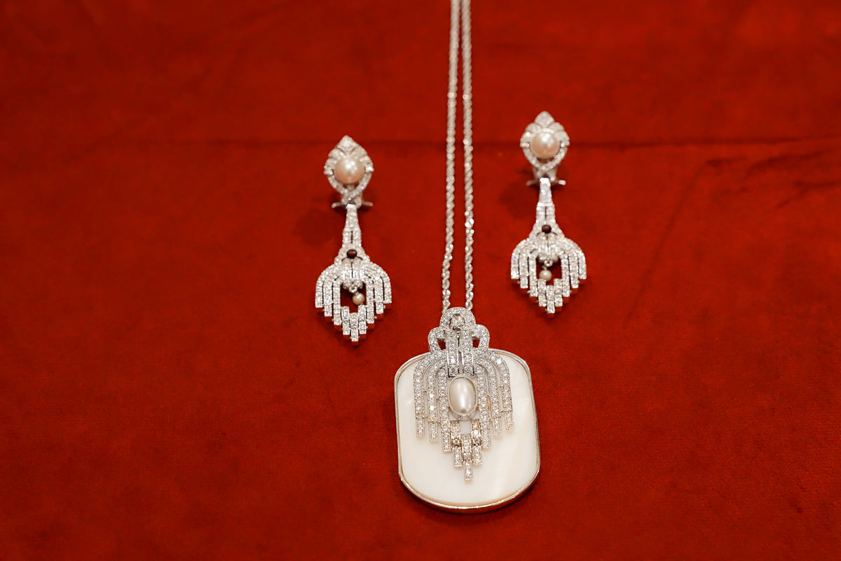 Art Deco Pearl Pendant Set