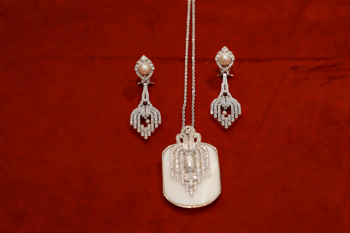 Art Deco Pearl Pendant Set