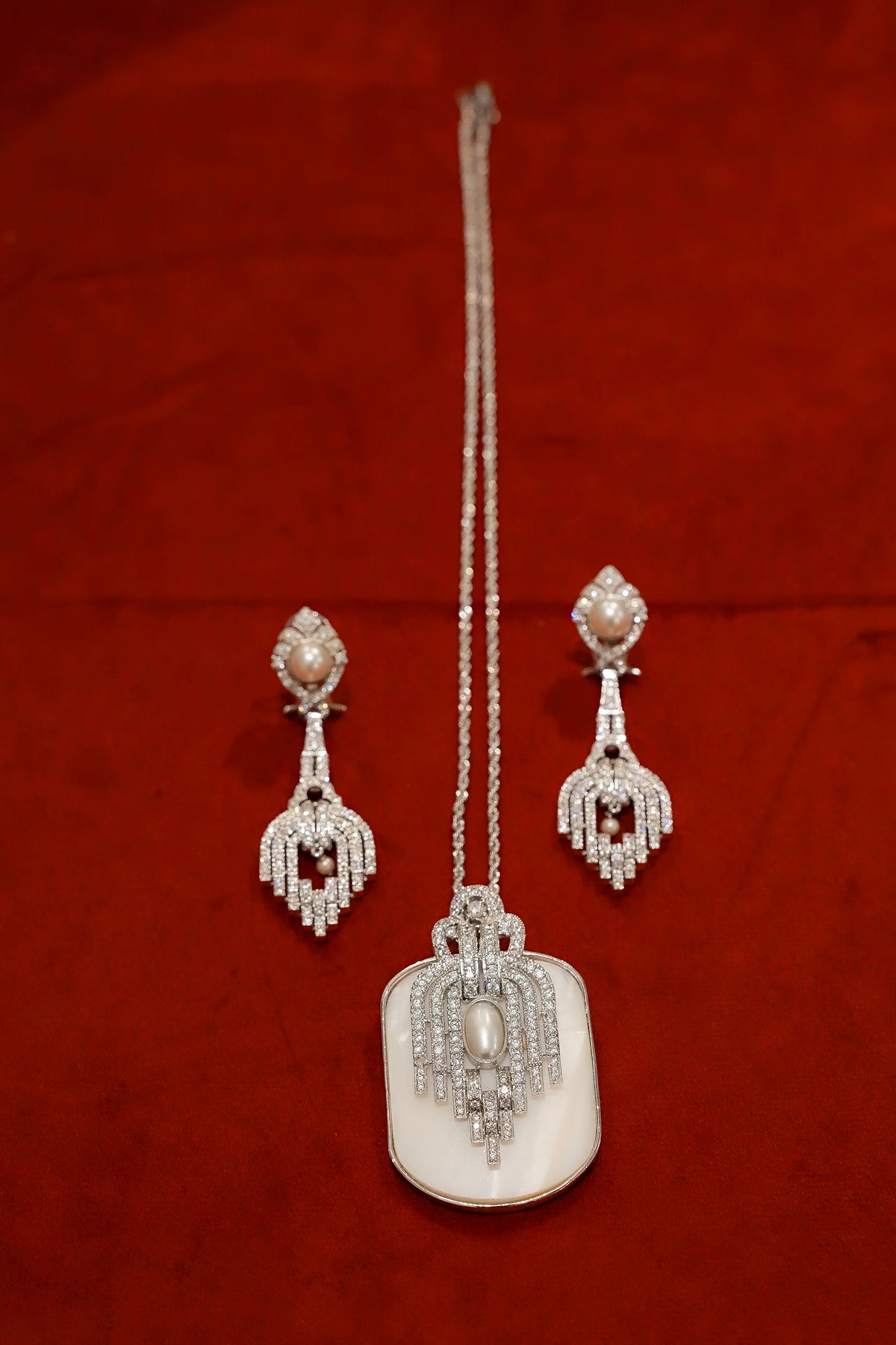 Art Deco Pearl Pendant Set