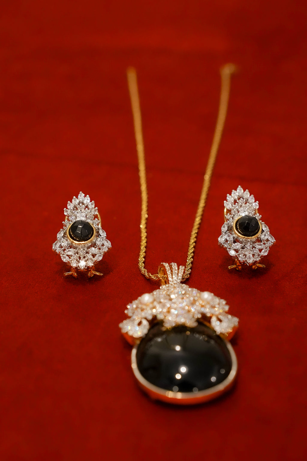 Midnight Onyx Pendant Set