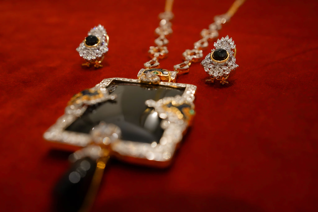 Royal Onyx Pendant Set