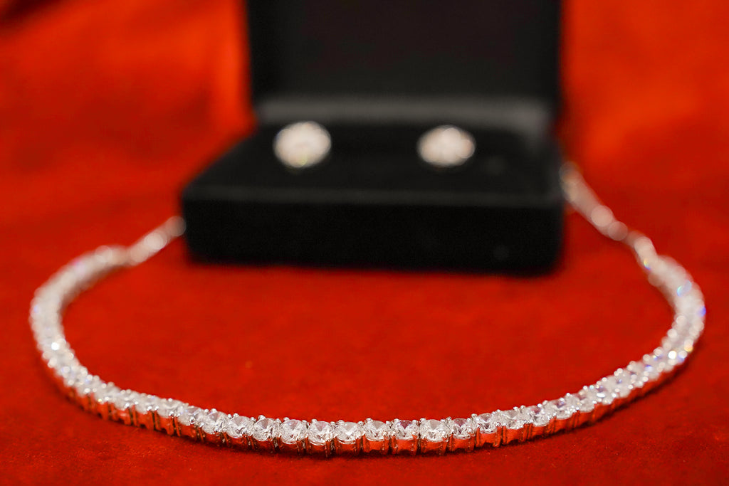 Single-String Necklace & Stud Set