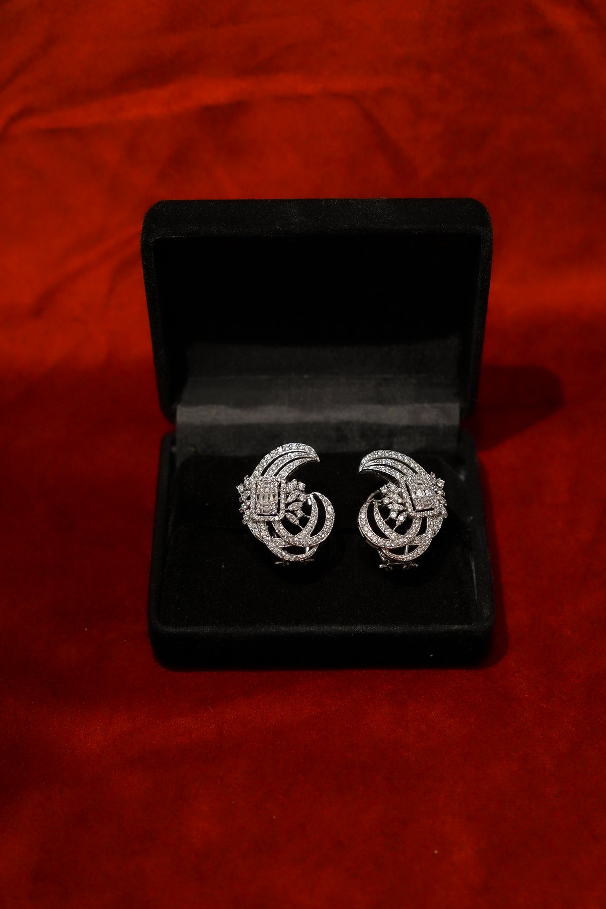 Swirl Diamond Tops