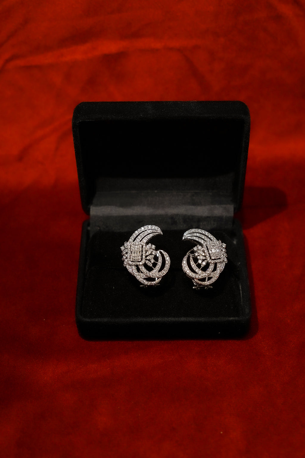 Swirl Diamond Tops