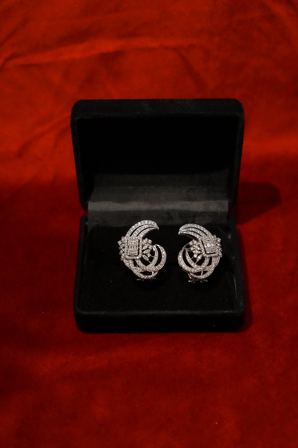 Swirl Diamond Tops