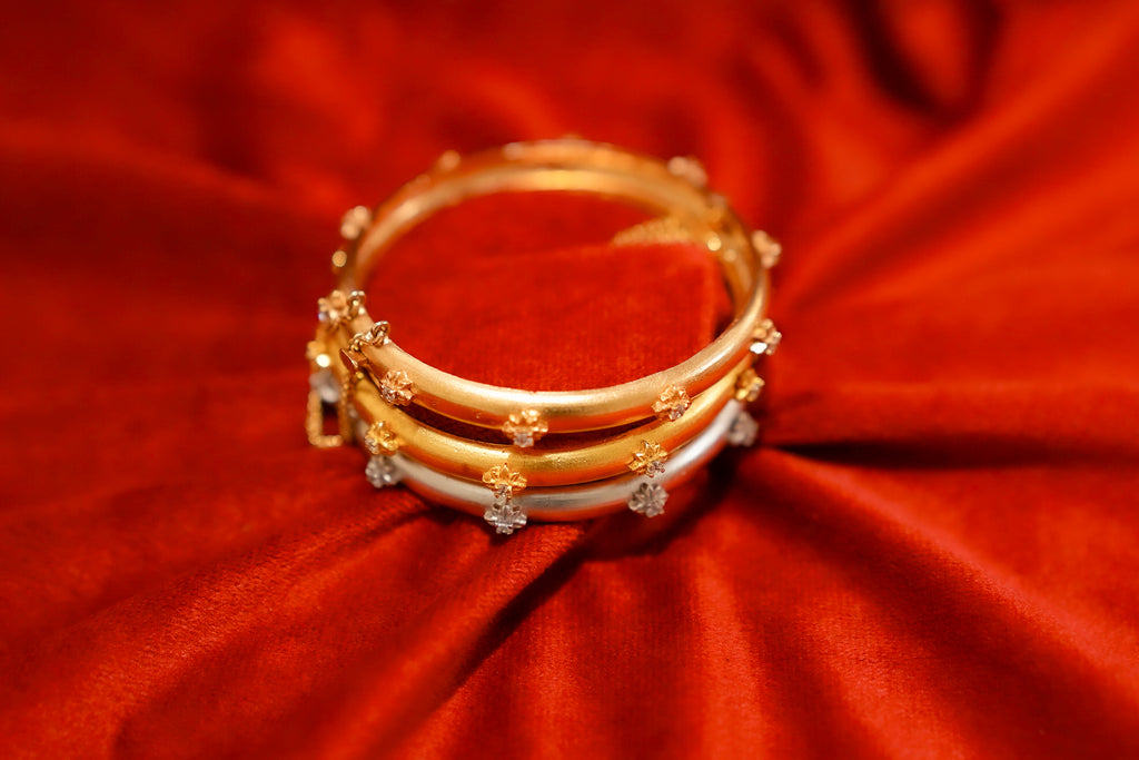 Tricolor Starburst Bangle Set