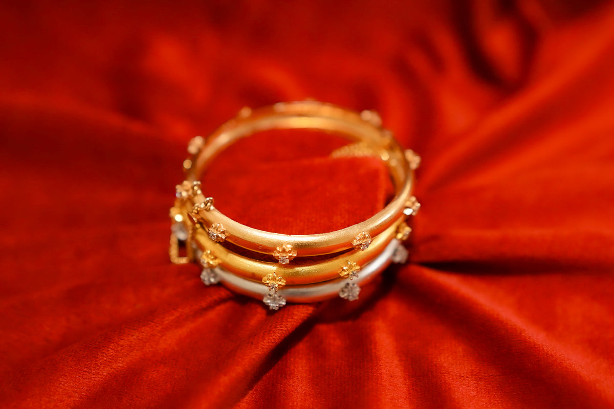Tricolor Starburst Bangle Set