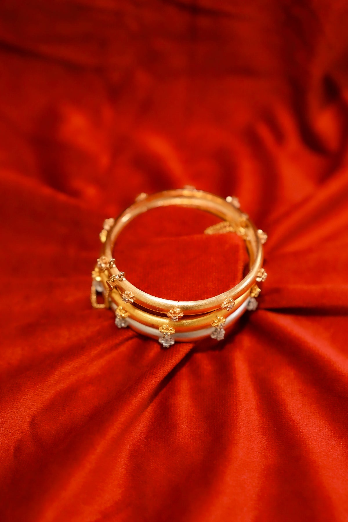 Tricolor Starburst Bangle Set
